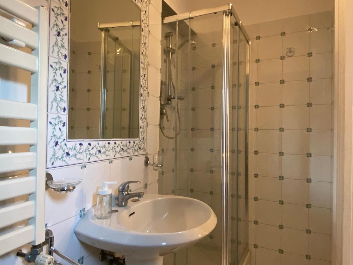 Rooms In San Domenico Maggiore 3 Napoli Dış mekan fotoğraf